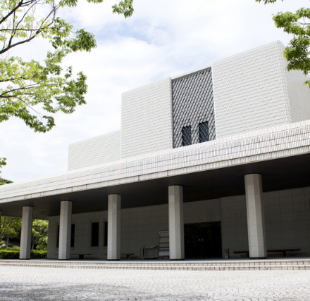 下関市立美術館